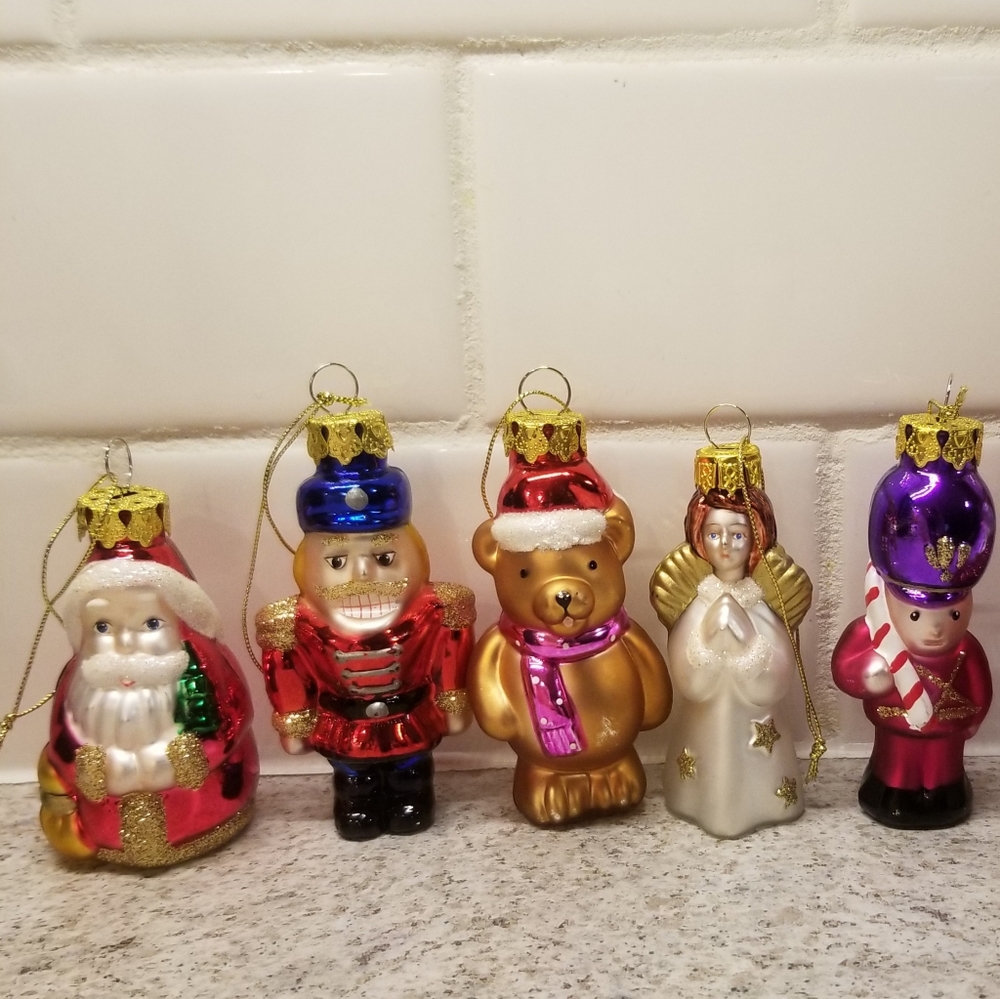 Five Vintage Jordan Mark Christmas ornaments